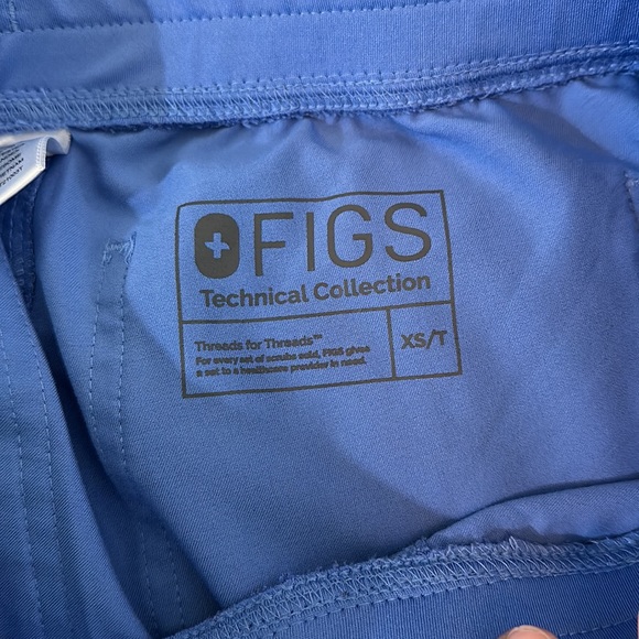 Figs Light Blue Scrubs XSTall - Picture 7 of 8
